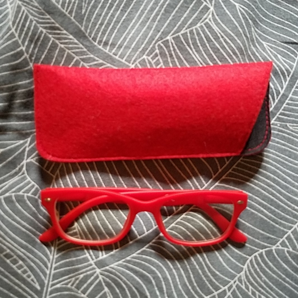 UV Blocking Glasses